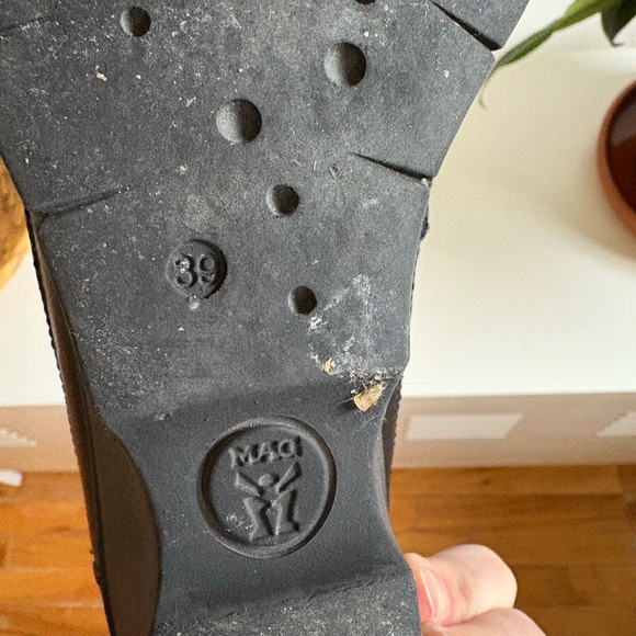 MAG Black Leather Wedge Loafers – Size 39 (EU) - Picture 7 of 7